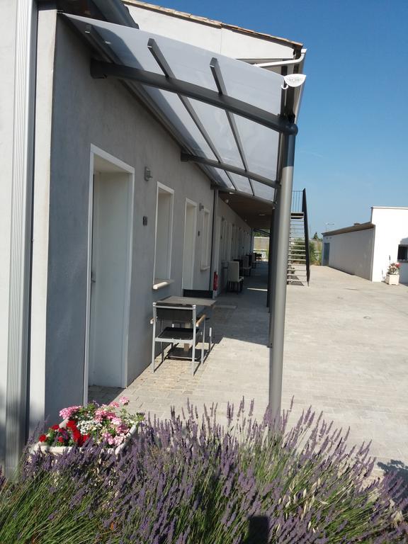 Hotel Le Cay Roquebrune-sur Argens Zewnętrze zdjęcie